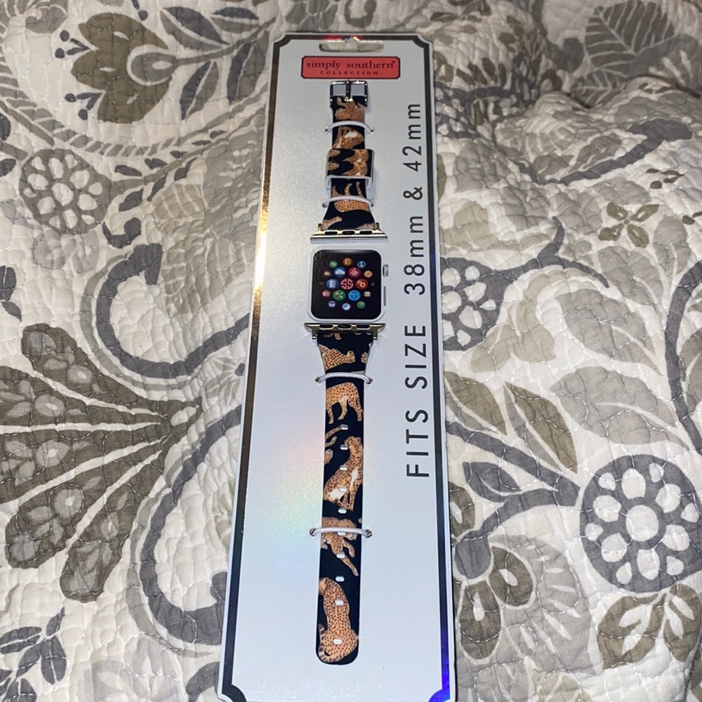 NWT Simply Southern Cheetah Apple Watch Band fits size 38mm & 42mm 🐆